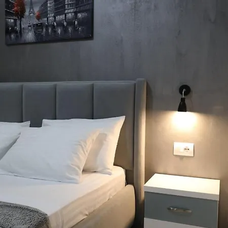 J&m Luxury Sarandë