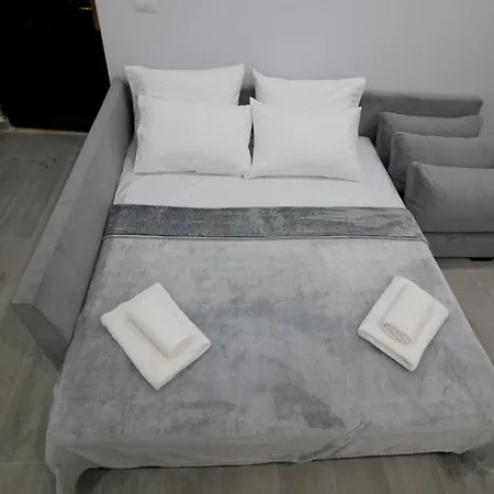 J&m Luxury Апартаменты *