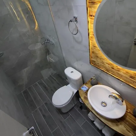 J&m Luxury Sarandë